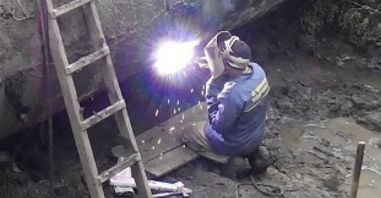 Сотрудники "Воды Донбасса" попали под обстрел во время проведения ремонта на трубопроводе 