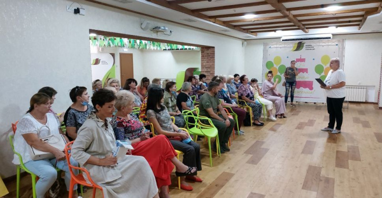 В Авдеевке презентовали социальный проект «Активное и безопасное долголетие»