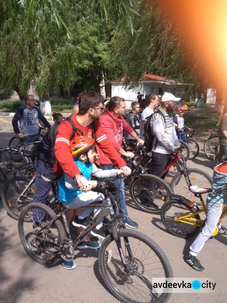 Велодень в Авдеевке стартовал с пробега (ФОТО + ВИДЕО)