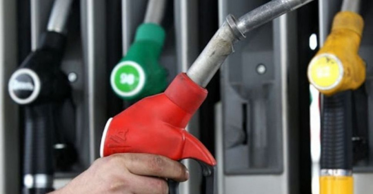 В феврале цена на топливо вырастет до 40 гривен за литр: прогноз экспертов