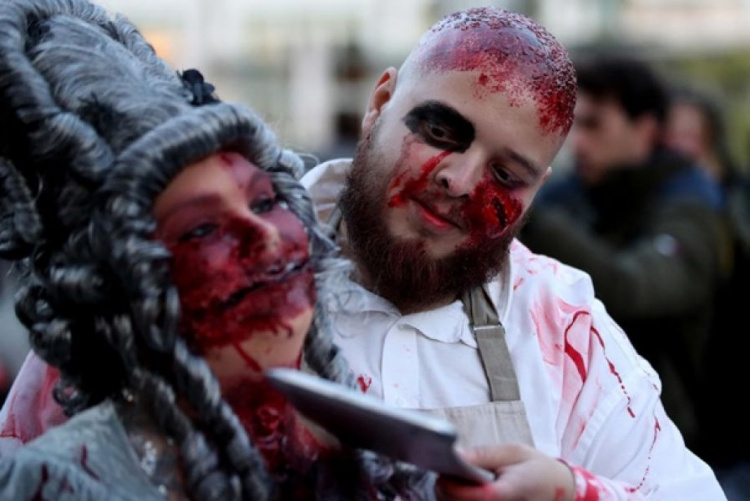 Ужас и веселье: как в мире отпраздновали Хэллоуин (ФОТО)