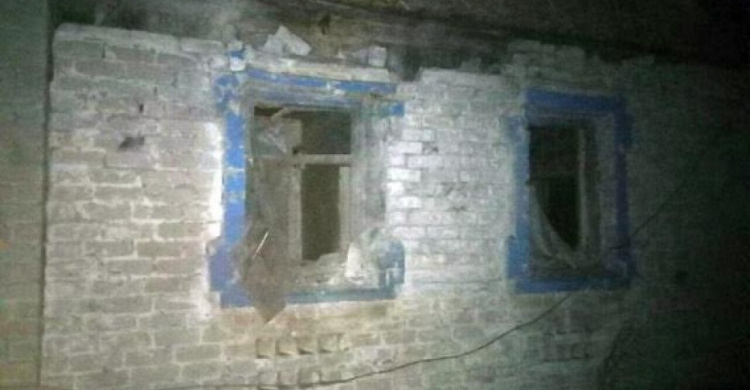 Прифронтовая Авдеевка снова оказалась под огнем:  поврежден частный дом (ФОТО)