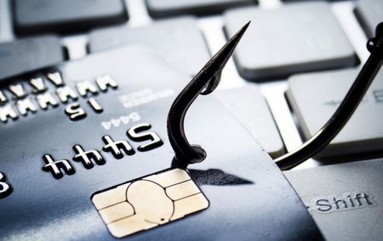 Як авдіївцям уникнути шахрайств з SIM-карткою: поради від "ПриватБанку"