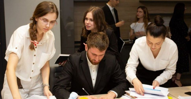 Завершилась стажировка лучших студентов юридических специальностей со всей Украины на предприятиях Метинвеста