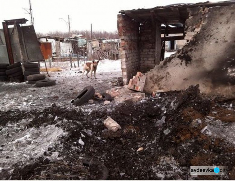 Обстрел Авдеевки: наблюдатели СЦКК опубликовали фото и новые данные