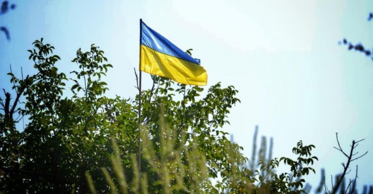 Украинский флаг взвился в «серой зоне» у Авдеевки