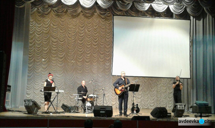 Группа «Мандри» начала украинское турне с Авдеевки (ФОТО)