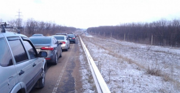 Дорога через донбасские КПВВ оказалась закрытой для 19 человек