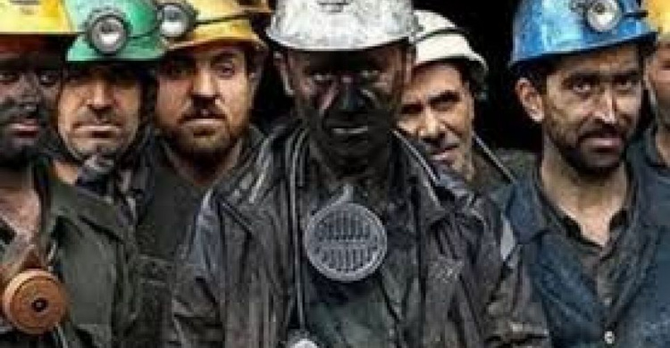 На Донбассе жены шахтеров требуют погасить долги по заработной плате