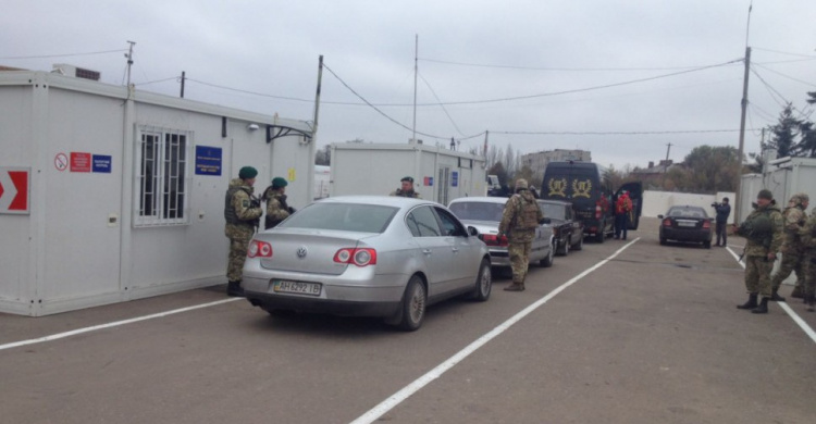 Агентство  ООН по делам беженцев   оказывает техпомощь КПВВ на Донбассе, чтобы сократить  очереди
