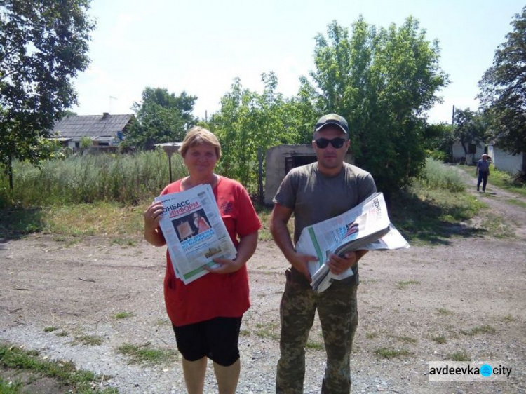 Авдеевские симики помогают людям узнавать о событиях в Украине (ФОТО)