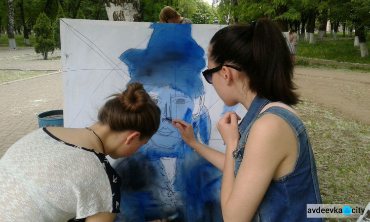 «Искусство спасёт» - в Авдеевке состоялся совместный творческий проект с немецким художником Аланом Майером (ФОТО)