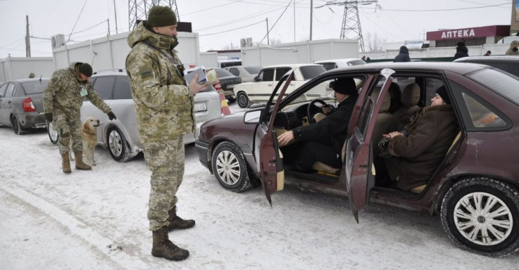 Донбасская линия разграничения: утром 20 января самые большие очереди были у КПВВ «Марьинка»