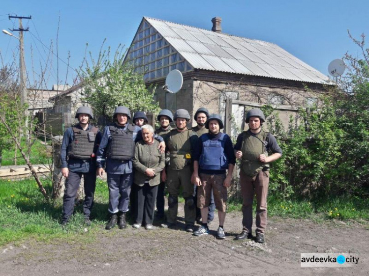 Спасатели Сумщины попрощались с Авдеевкой (ФОТО)