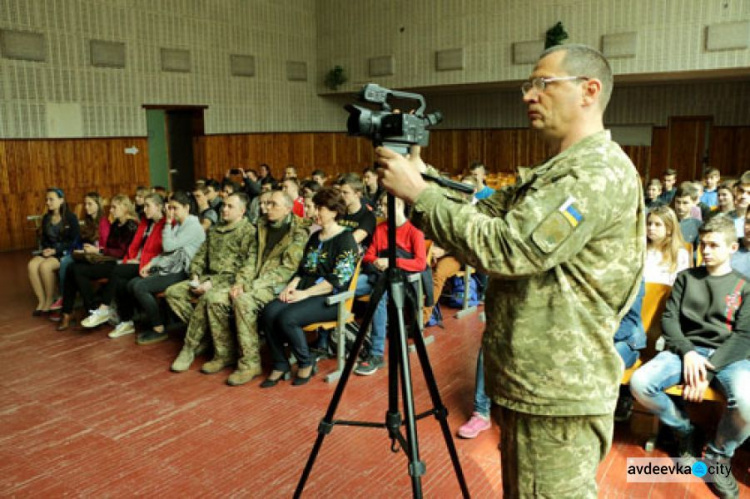 В Авдеевке представили «Истории украинских воинов» (ФОТО + ВИДЕО)