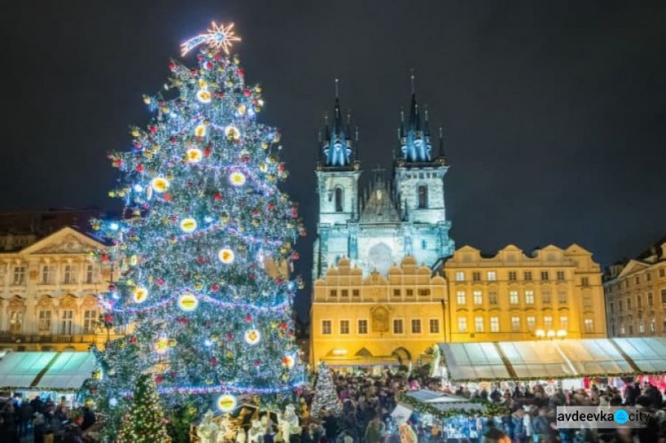 Главная елка Украины вошла в ТОП-10 новогодних «красавиц» Европы