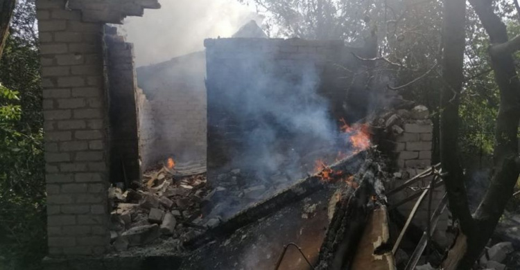 В Авдеевке разрушены два дома вследствие обстрела