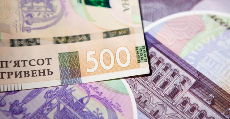 С сегодняшнего дня банки будут автоматически списывать долги украинцев