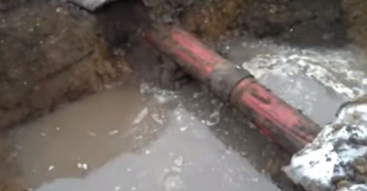 Видеофакт: на новом газопроводе к Авдеевке нашли утечку