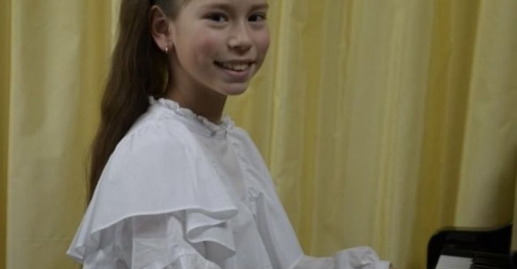 Юна піаністка з Авдіївки зайняла призове місце у ХХ Міжнародному фестивалі-конкурсі «Майбутнє країни»