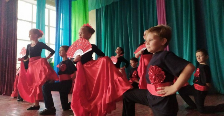 В Авдеевке отбирали яркие номера для школьного талант-шоу (ФОТО)