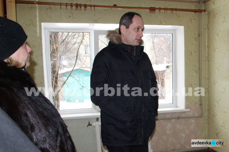 Глава МинВОТ в Покровске осмотрел важный Центр и квартиры для ВПЛ