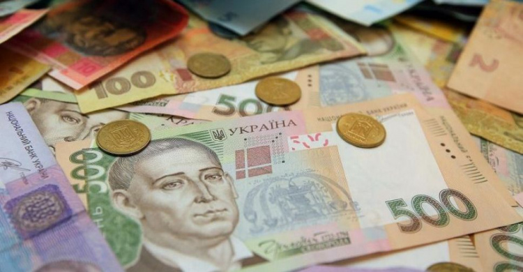 Украинцам могут уменьшить размер пенсий
