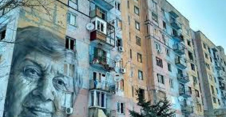 У знаменитой девятиэтажки с муралом в Авдеевке появился шанс на "вторую жизнь"