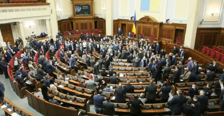 Украинцев, которые получили гражданство РФ, хотят лишать гражданства Украины