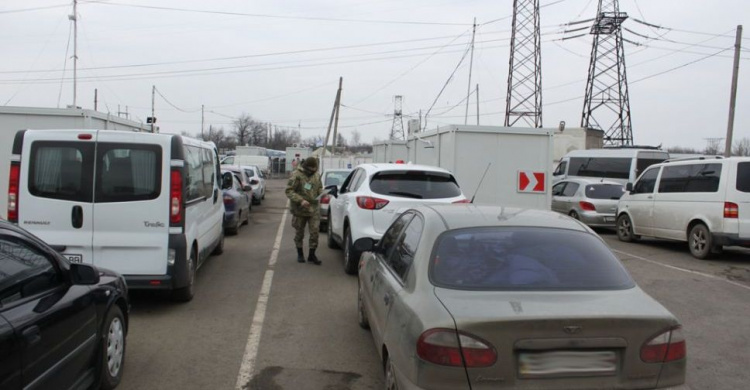 Пересечение КПВВ на Донбассе не далось 24 людям