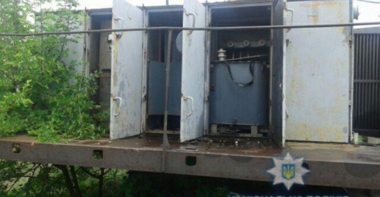 Братья-злодеи напали на подстанцию в Авдеевке: опубликованы фото последствий налёта