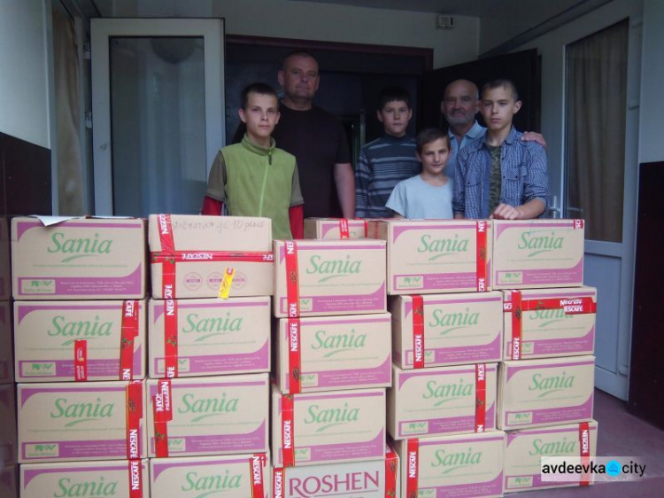 Представители Cimic Avdeevka посетили детей и помогли вернуть газ (ФОТО)