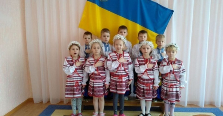 В Україні сьогодні вперше відзначають День єднання: до патріотичних заходів долучилась Авдіївка (ФОТОФАКТ)