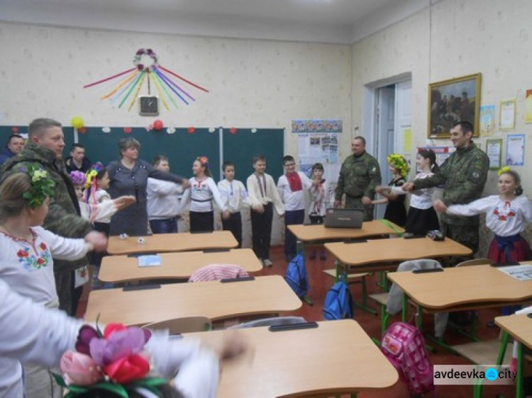В Авдеевке разнопланово отметили День добровольца (ФОТО)
