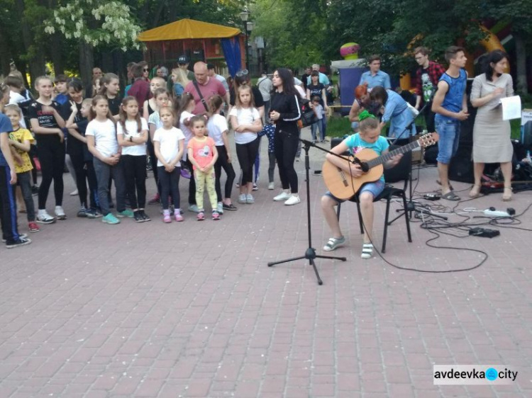  В Авдеевке состоялся концерт под открытым небом (ФОТО+ВИДЕО)