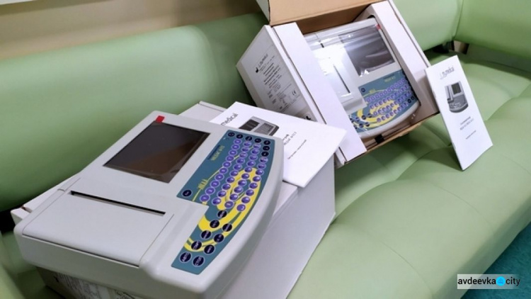 В АЦГБ пополнение: два новеньких электрокардиографа для оказания неотложной медицинской помощи 