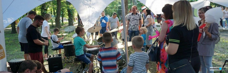 Завдяки сімейному святу від "Платформи спільних дій" молоді музиканти Авдіївки змогли поділитися досвідом з дітьми