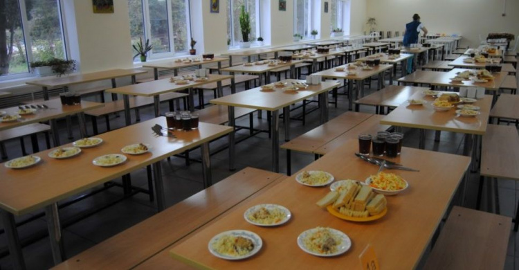 На реформу питания в школах потратят еще 1,5 млрд гривен