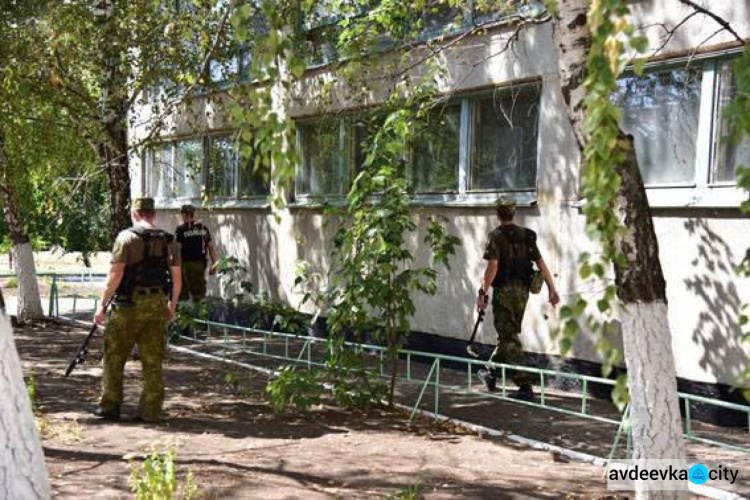 Школы прифронтовой Авдеевки готовы к старту нового учебного года (ФОТО)