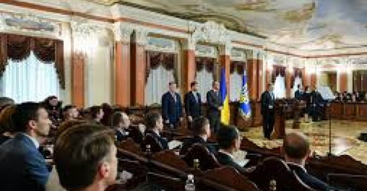 В Украине начал работу  Высший антикоррупционный суд