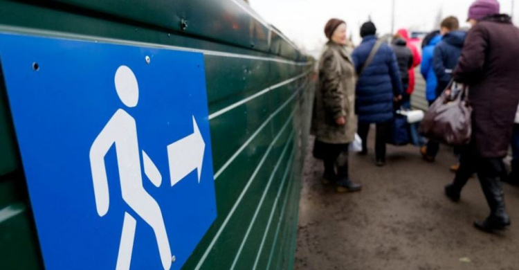 Для 16 человек попытки пересечь КПВВ на Донбассе вчера не увенчалась успехом