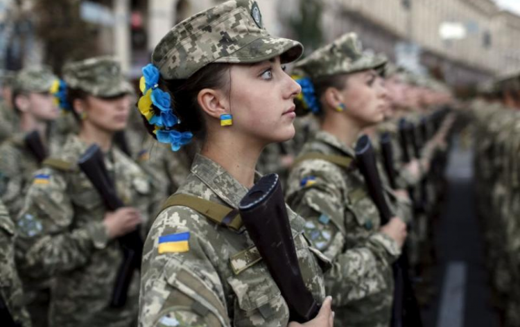В Україні створюють реєстр жінок-військовозобов’язаних
