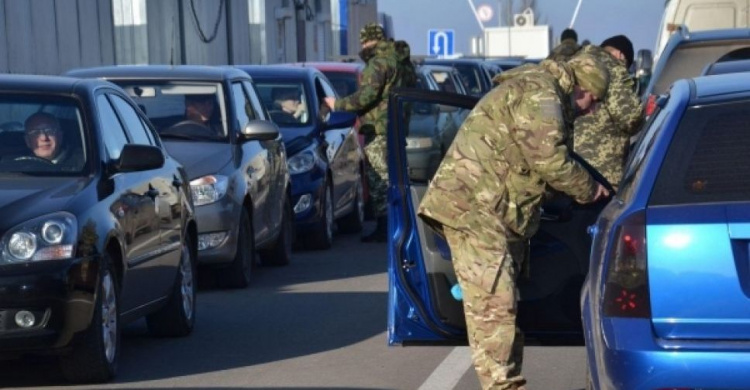 Донбасская линия разграничения: утром 14 мая больше всего авто стояло у КПВВ «Новотроицкое»