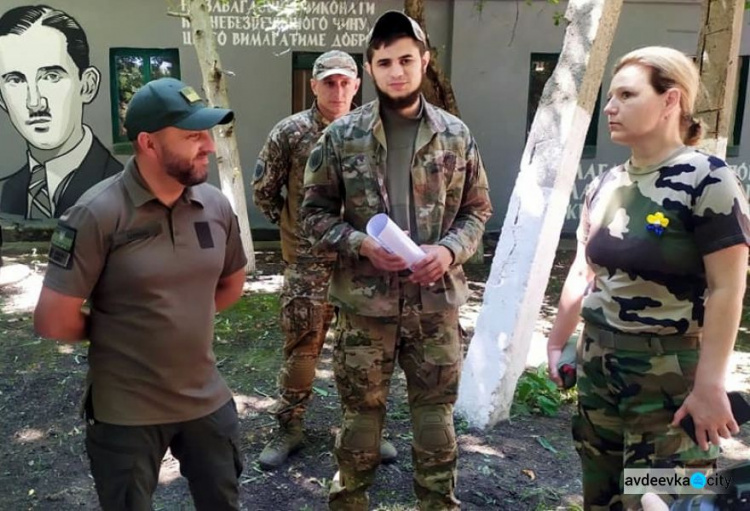 Добровольці – захисники Авдіївки отримали посвідчення учасників бойових дій