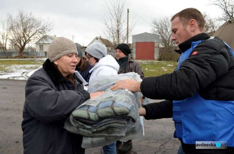  Волонтеры с гуманитаркой по бездорожью  добрались до перешедшего под контроль ВСУ села на Донетчине (ФОТО)  