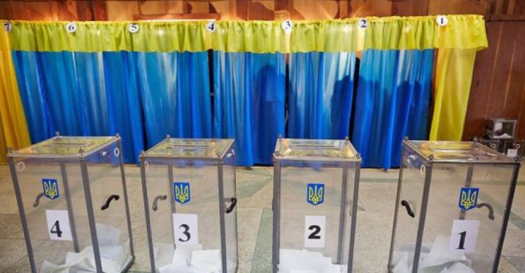 Тысячи ВПЛ и трудовых мигрантов отсекли от выборов в Украине