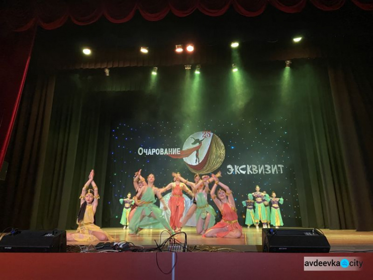 Во Дворце культуры АКХЗ состоялся отчетный концерт, посвящённый 25-летию коллективов «Эксквизит» и «Очарование»