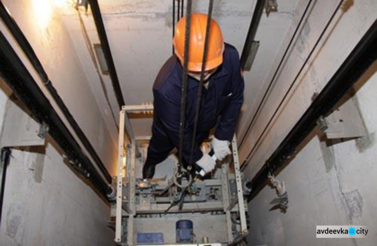 В Донецкой области отремонтируют 439 лифтов