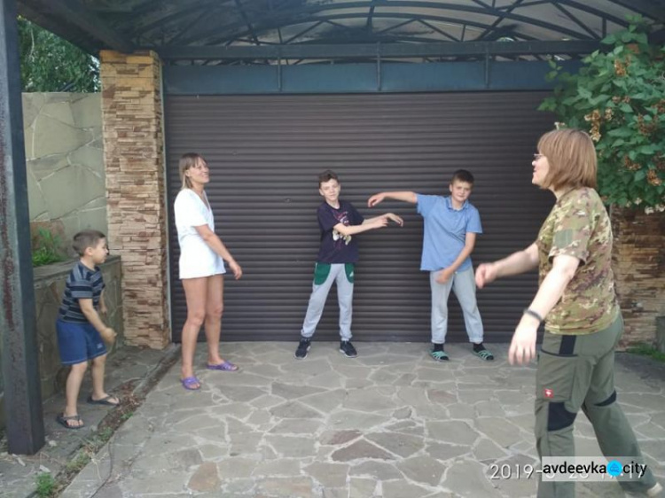 Авдеевские "симики" помогли устроить праздник для детворы из прифронтовой зоны(ФОТО)