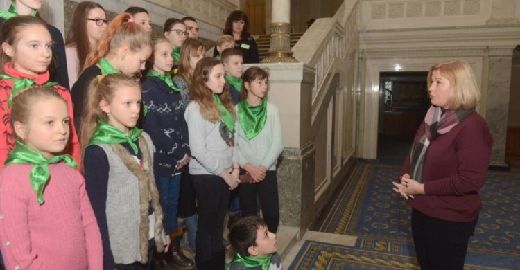 В украинский парламент пришли дети воинов, защищавших Авдеевку